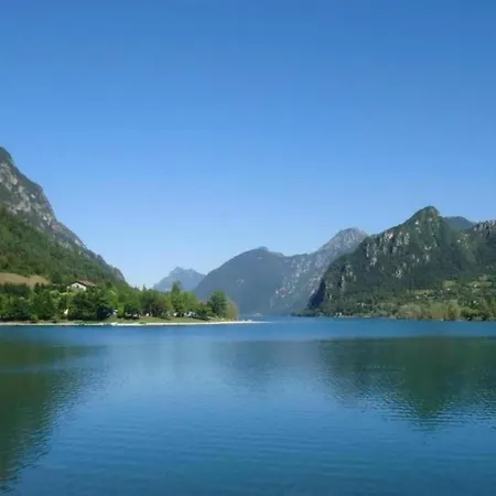 In Idro Near And Town Center Apartamento