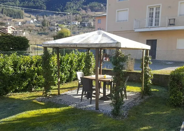 In Idro Near And Town Center Apartamento *