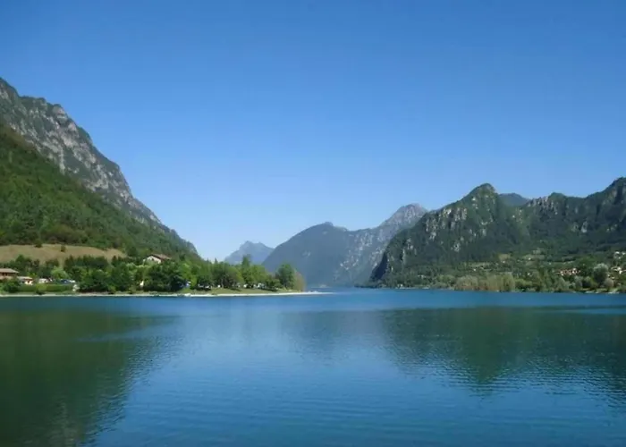 In Idro Near And Town Center Apartamento
