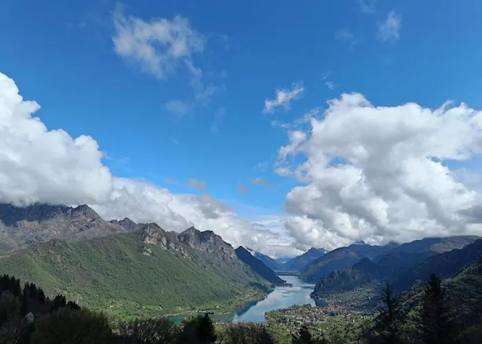 In Idro Near And Town Center Crone